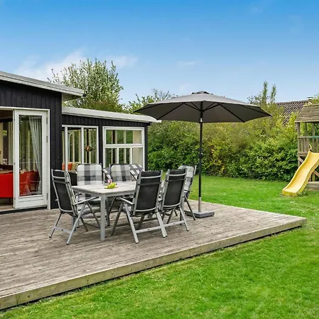 Holiday home In Hyllinge With Wifi