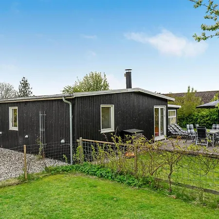 In Hyllinge With Wifi Holiday home Kirke-Hyllinge
